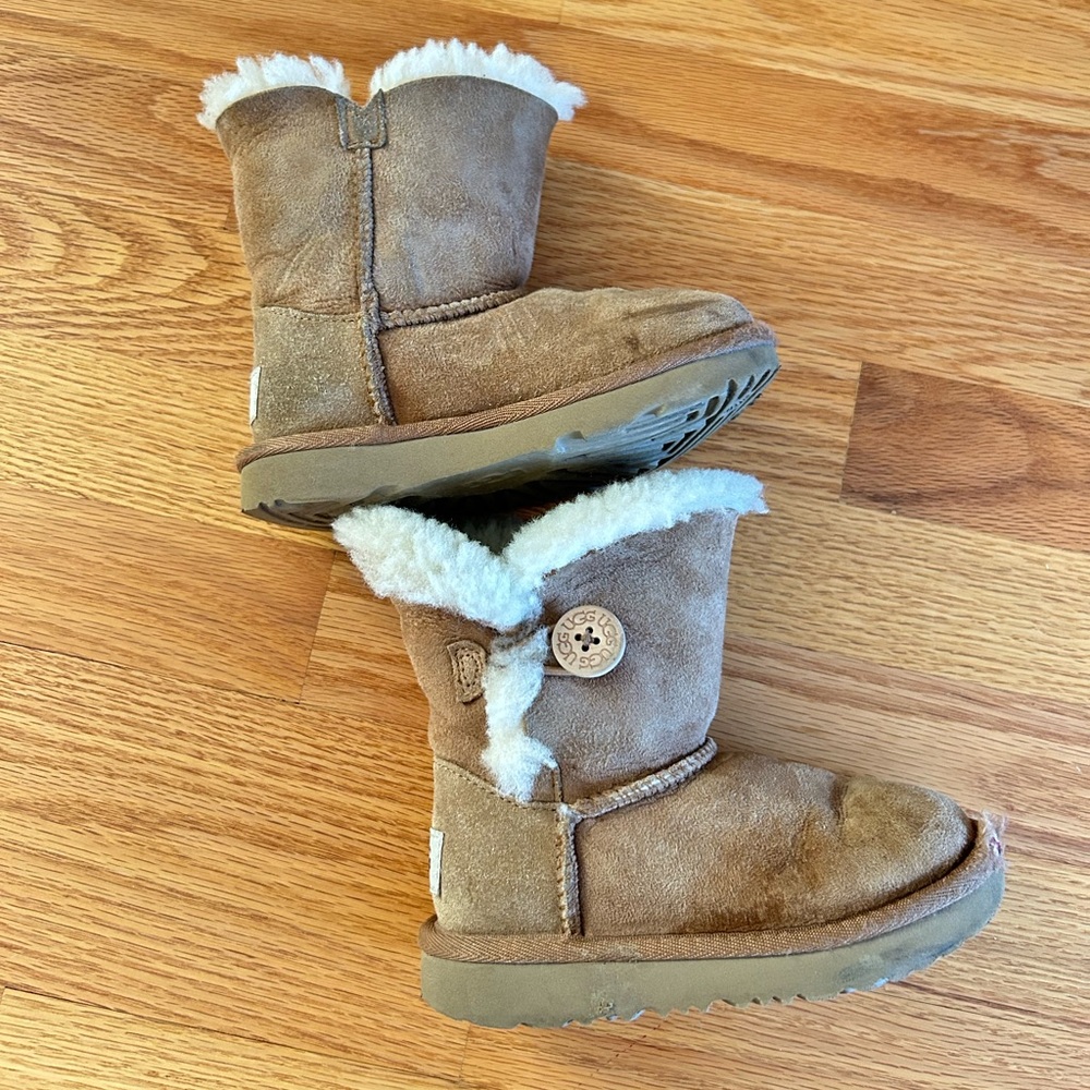 Toddler UGG Bailey button boots